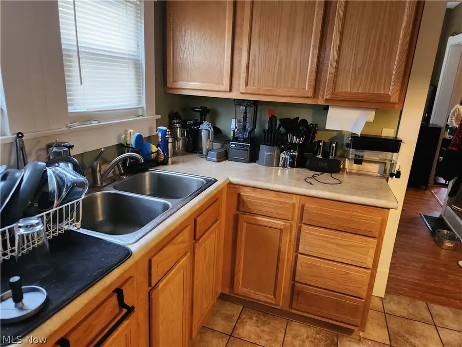 369/371 5th, Coshocton, OH 43812 - #3