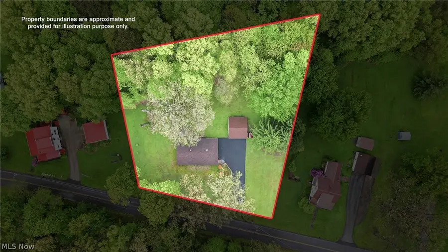 5452 W Webb Road, Youngstown, OH 44515 - #2