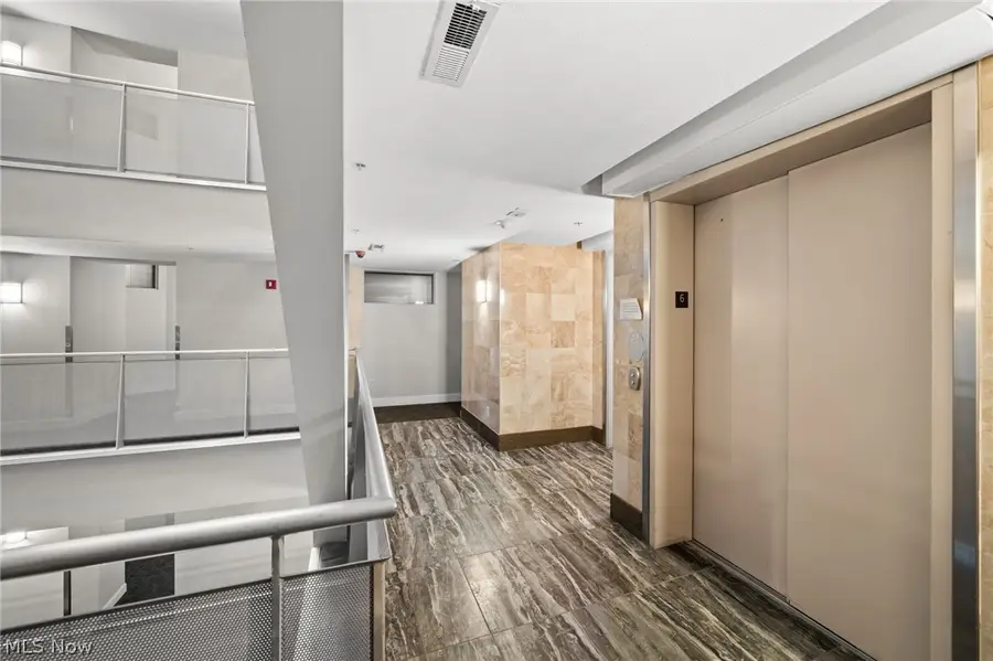 1237 Washington Avenue #601, Cleveland, OH 44113 - #2
