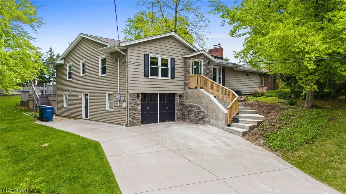 107 Hilltop Drive, Amherst, OH 44001 - #1