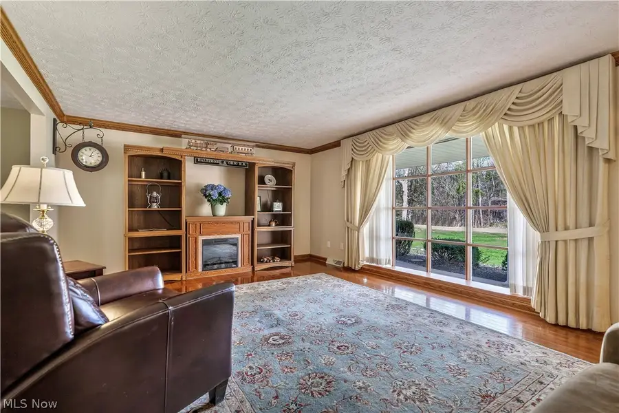 3680 Timber Lake Nw Street, Uniontown, OH 44685 - #2
