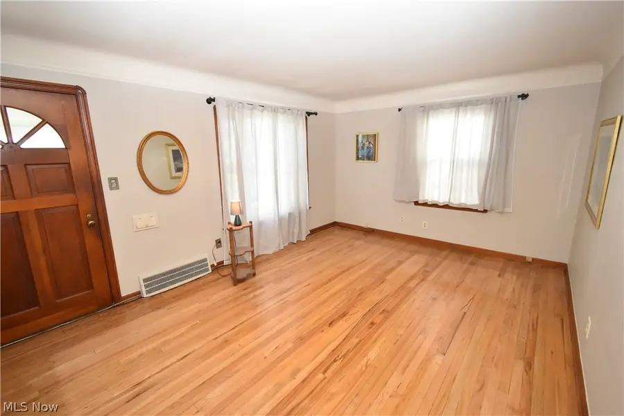13129 Astor Avenue, Cleveland, OH 44135 - #3