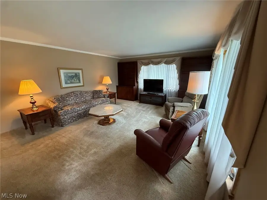 120 E 21st Street, Dover, OH 44622 - #2