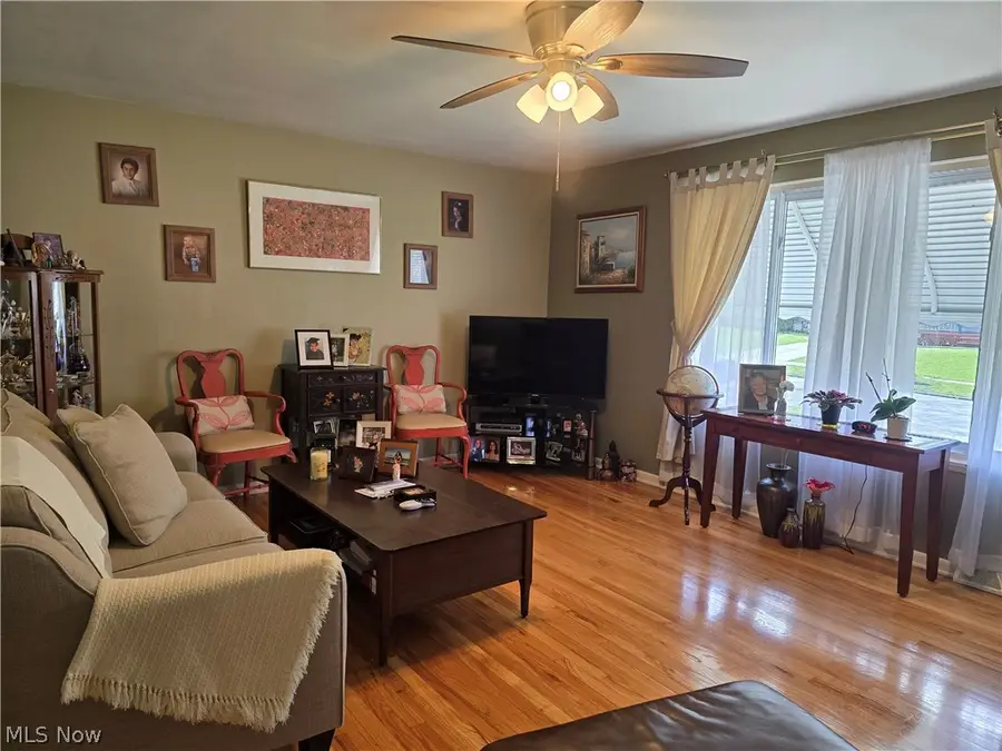 15021 Florence Drive, Maple Heights, OH 44137 - #2