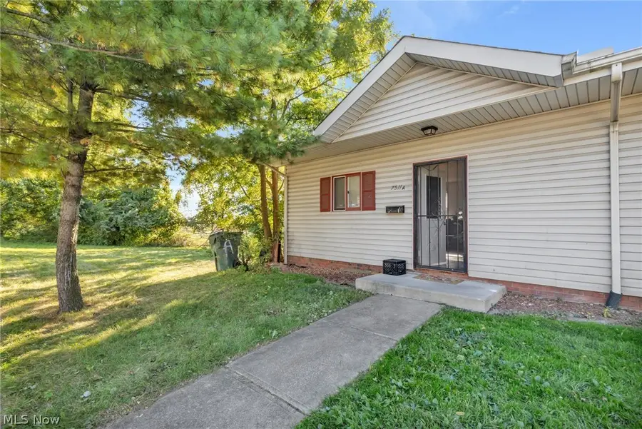 7511 Jeffries Avenue, Garfield Heights, OH 44105 - #3