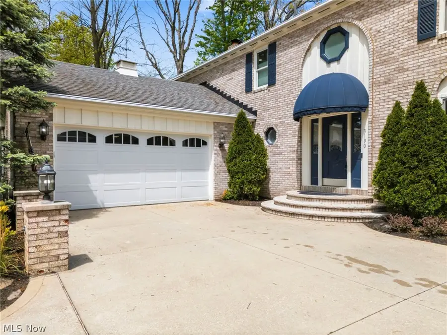 3190 Inwood Nw Drive, Massillon, OH 44646 - #3