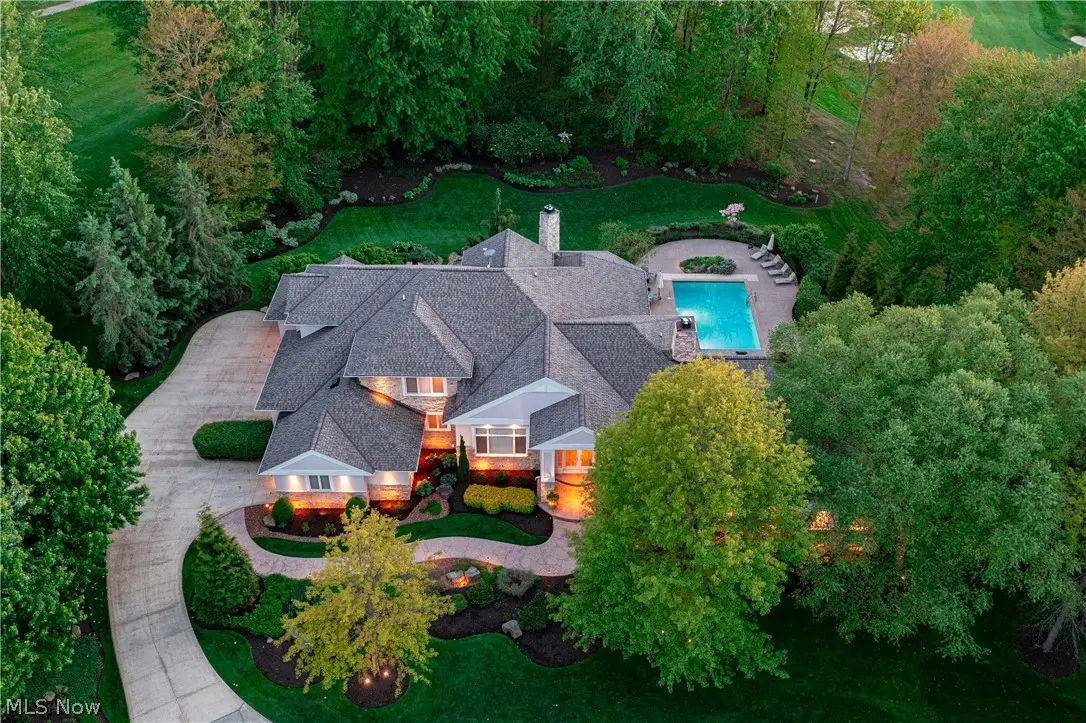 520 Bristol Drive, Aurora, OH 44202 - #1