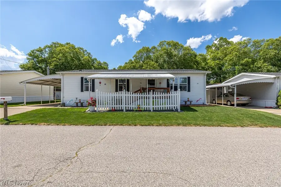 10 Cherry Lane, Olmsted, OH 44138 - #2