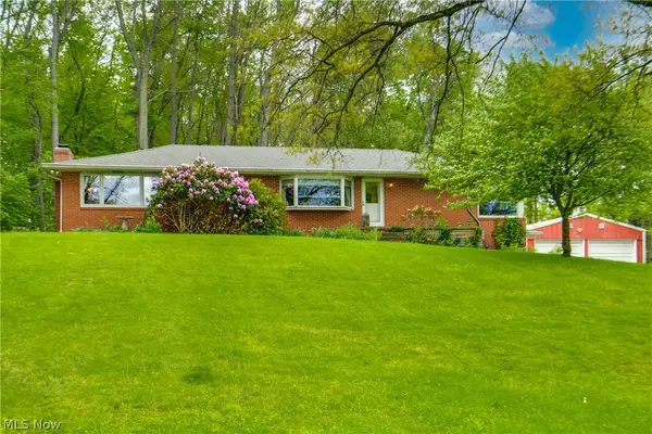 5666 Butterbridge Nw Road, Canal Fulton, OH 44614