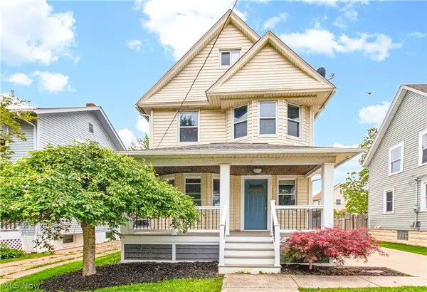 1553 Rockway Avenue, Lakewood, OH 44107