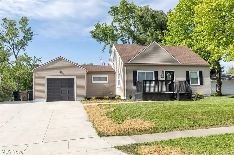 67 Pierce Avenue, Cuyahoga Falls, OH 44221 - #3