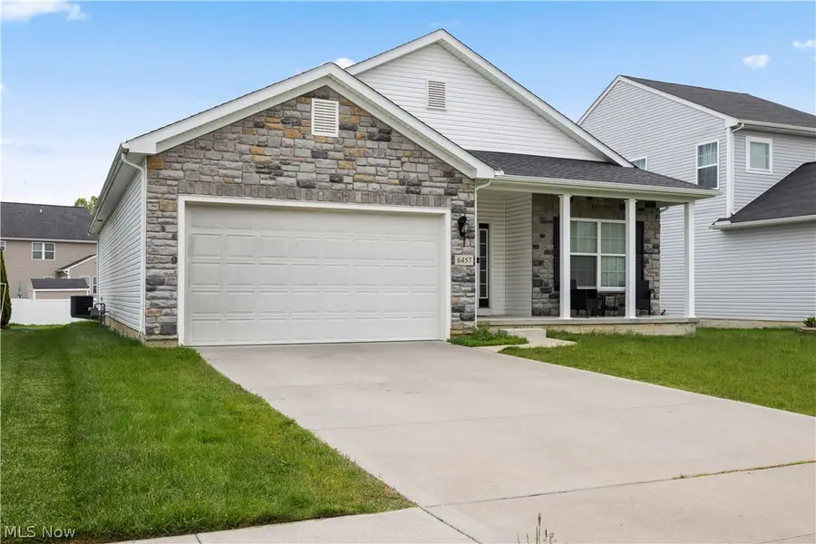 6457 Fawn Lane, North Ridgeville, OH 44039 - #3