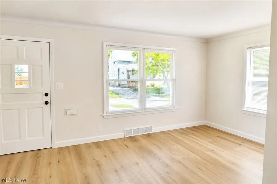 13711 Bennington Avenue, Cleveland, OH 44135 - #3