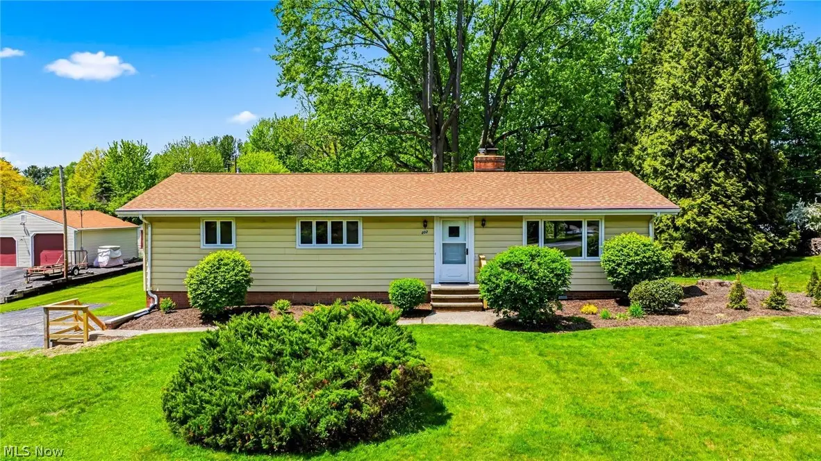 202 Briar Hill Drive, Painesville, OH 44077 - #1