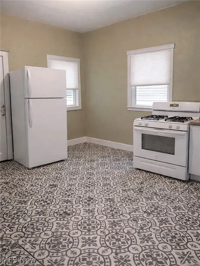 10313 Pierpont Avenue, Cleveland, OH 44108 - #3
