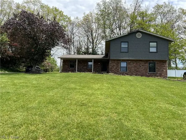 11210 Billingham Nw Avenue, Uniontown, OH 44685