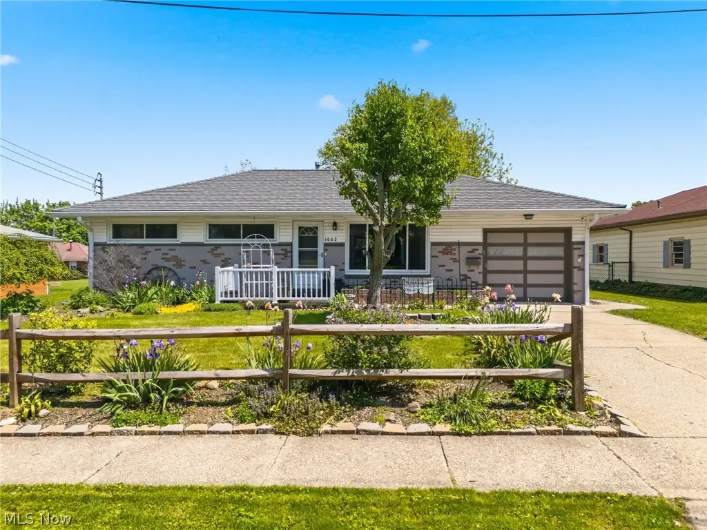 1002 15th Sw Street, Massillon, OH 44647 - #1