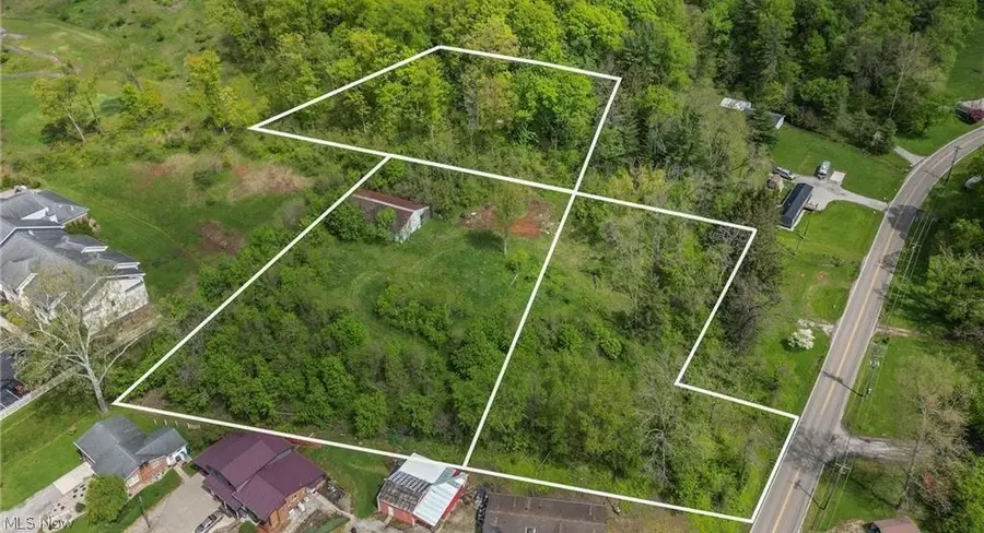 305 County House Lane, Marietta, OH 45750 - #2