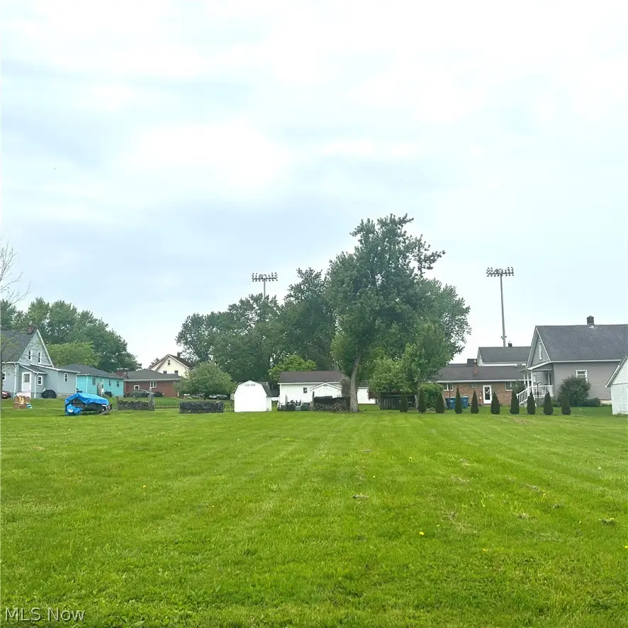 Jackson Street, Hubbard, OH 44425 - #1