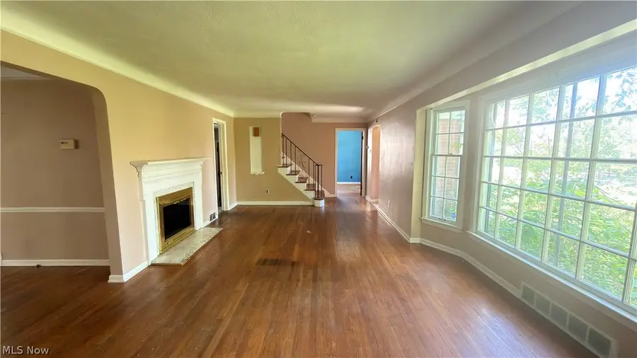 3074 Keswick Road, Shaker Heights, OH 44120 - #3