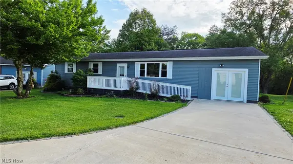 36 Suzanne Street, Little Hocking, OH 45742