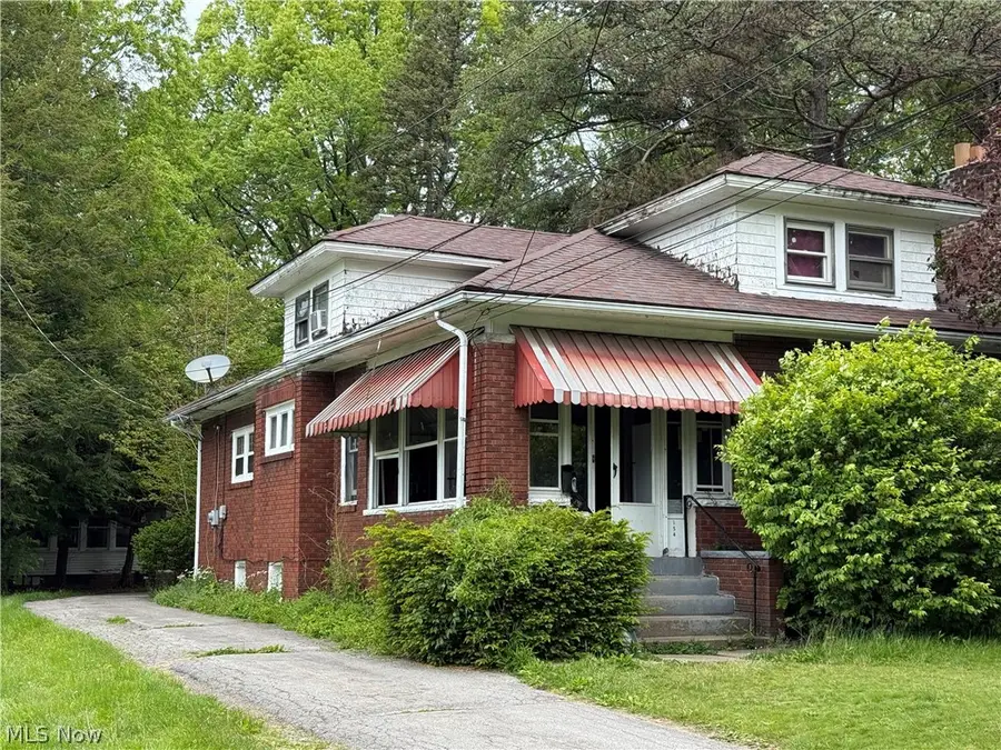 154 Hollywood Avenue, Youngstown, OH 44512 - #2