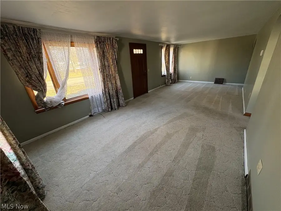 4217 Harrison Nw Avenue, Canton, OH 44709 - #3
