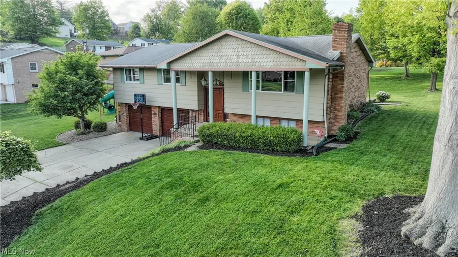 116 Carroll Drive, Saint Clairsville, OH 43950 - #3