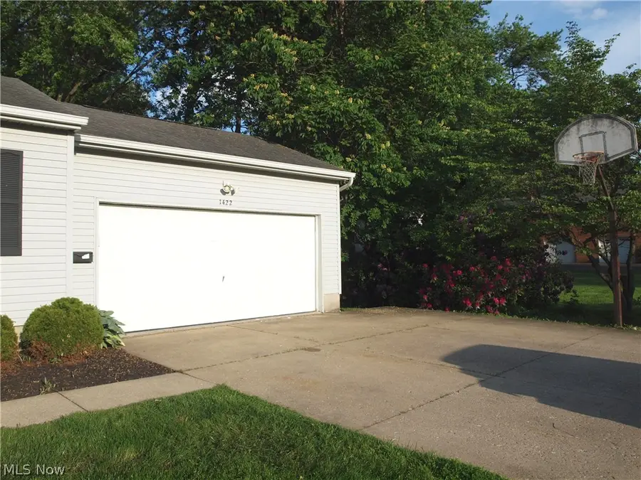 1422 Woodlawn Nw Avenue, Canton, OH 44708 - #2