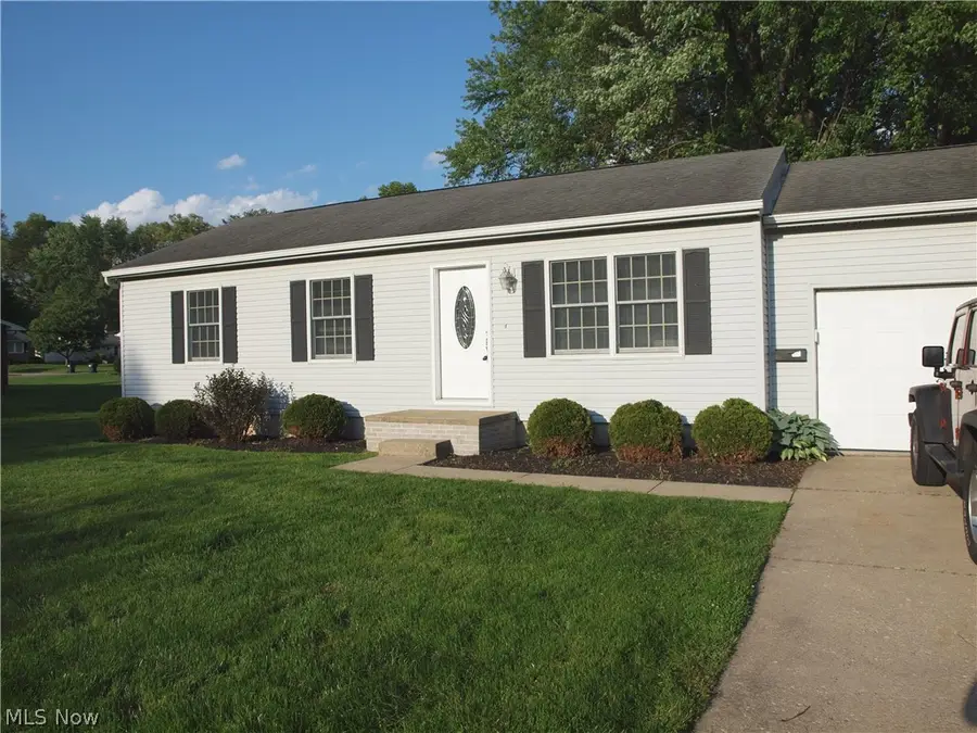 1422 Woodlawn Nw Avenue, Canton, OH 44708 - #3