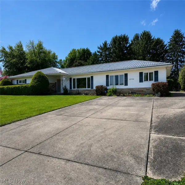 67156 Joella Drive, St Clairsville, OH 43950