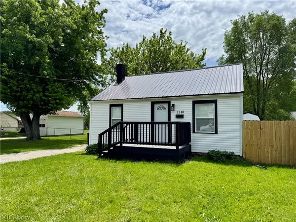 2310 Harmon Ne Street, Canton, OH 44705
