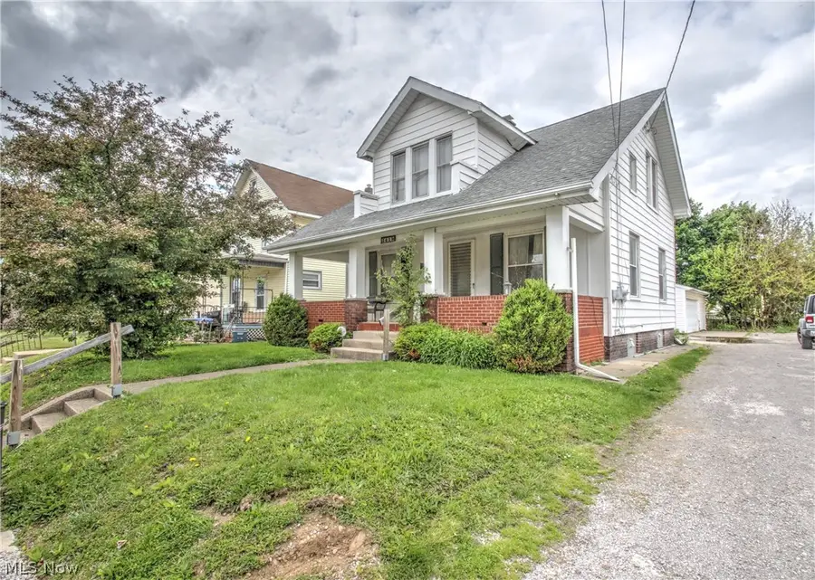 2829 8th Nw Street, Canton, OH 44708 - #3