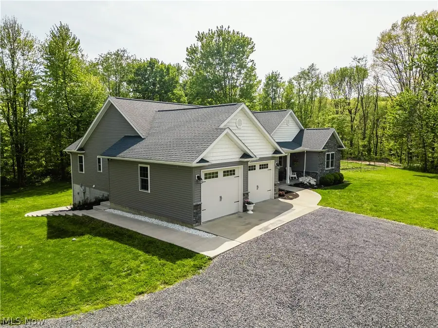 5700 Amber Nw Road, Dundee, OH 44624 - #3