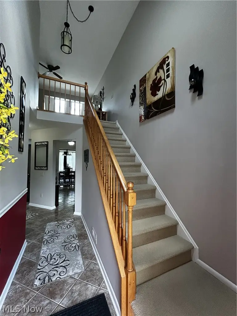 9605 E Idlewood Drive, Twinsburg, OH 44087 - #2