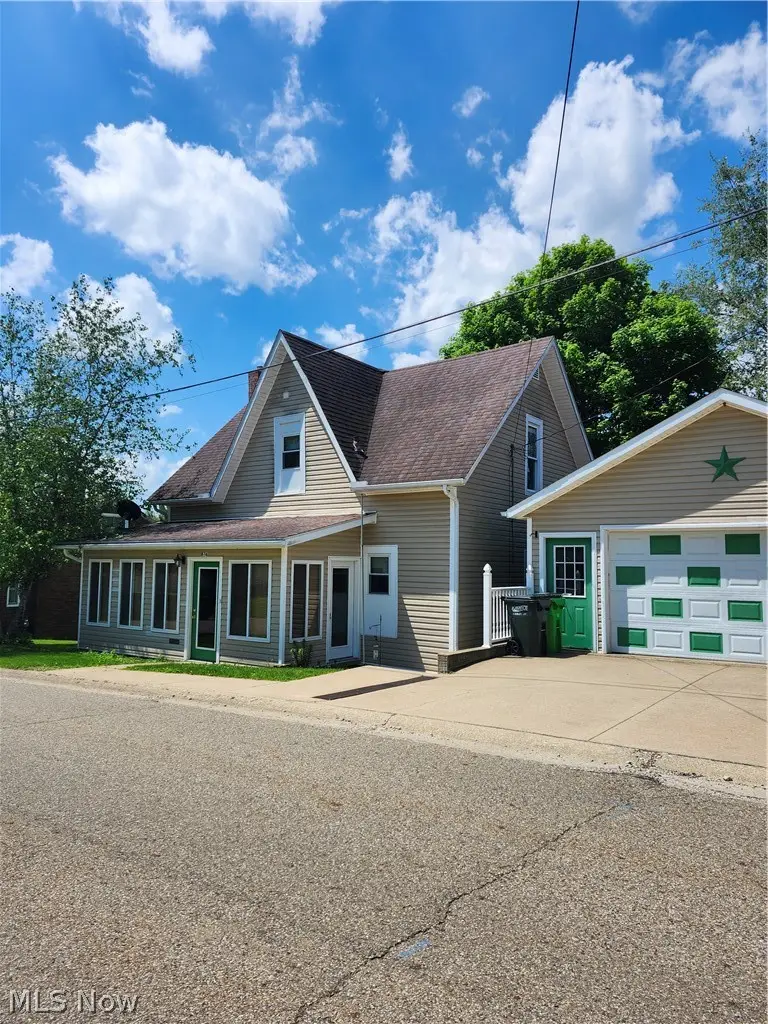 674 S Monroe Street, Millersburg, OH 44654 - #1
