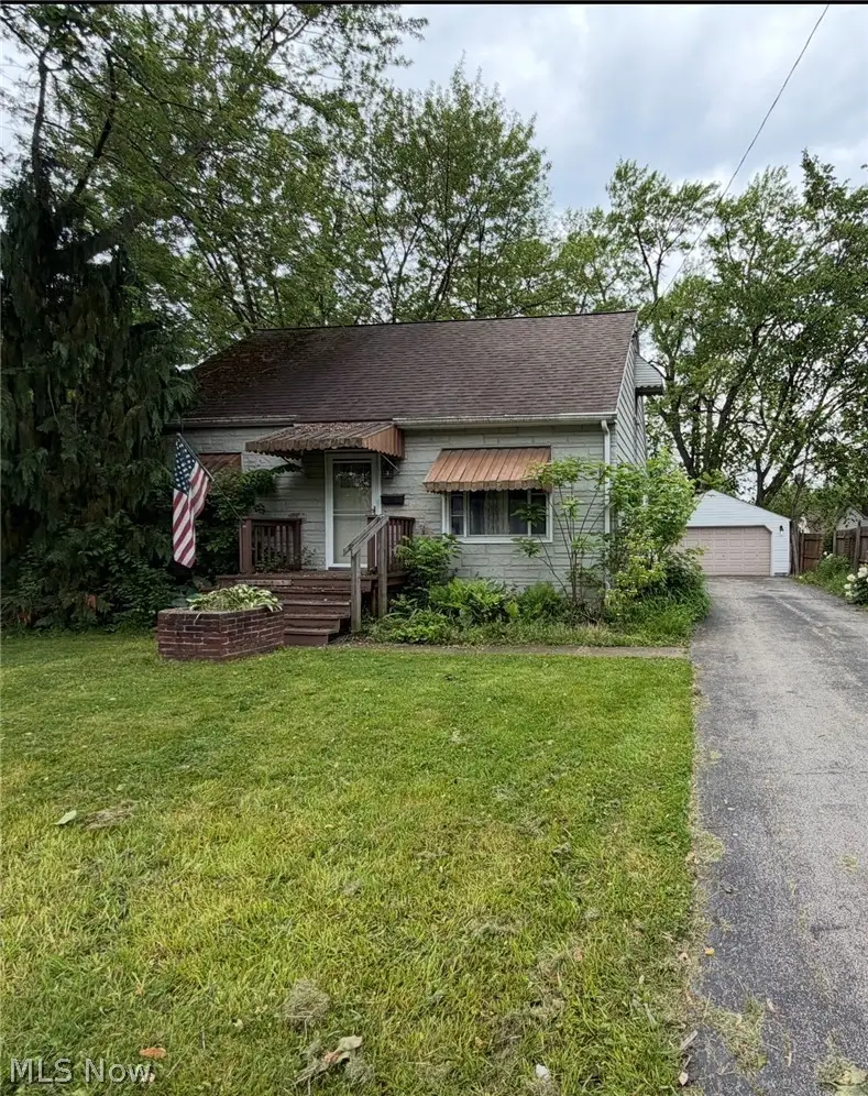 1564 Adelaide Se Avenue, Warren, OH 44484 - #1