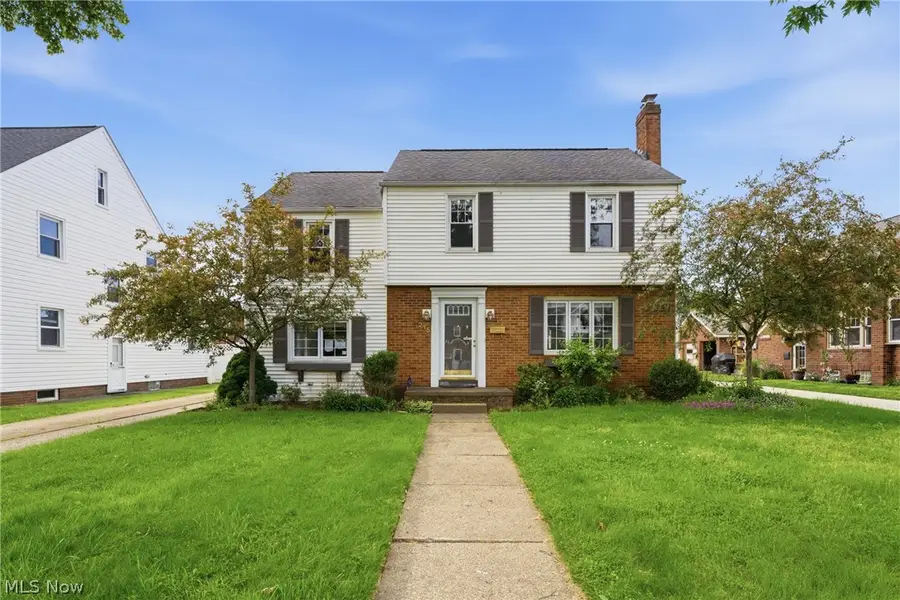 215 Harter Nw Avenue, Canton, OH 44708 - #2