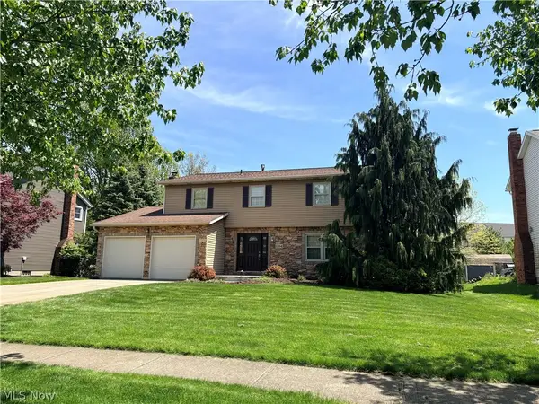 1154 Waterbury Drive, Medina, OH 44256
