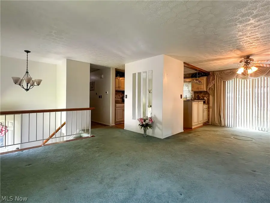 100 Blossom Lane, Niles, OH 44446 - #3