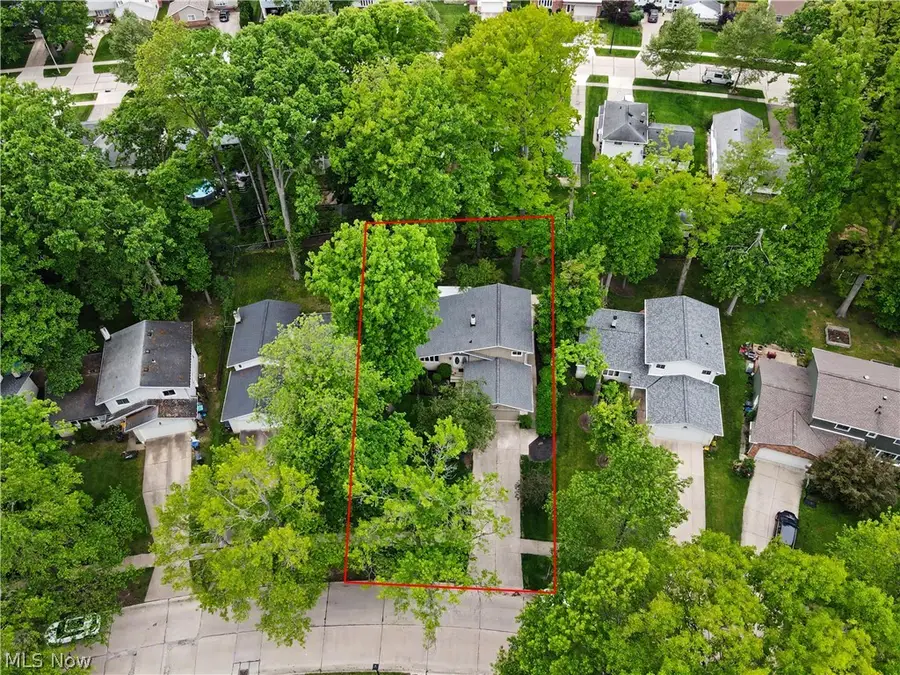 6536 Duneden Avenue, Solon, OH 44139 - #3