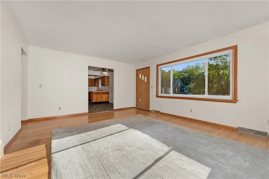 128 Forest Boulevard, Avon Lake, OH 44012 - #3