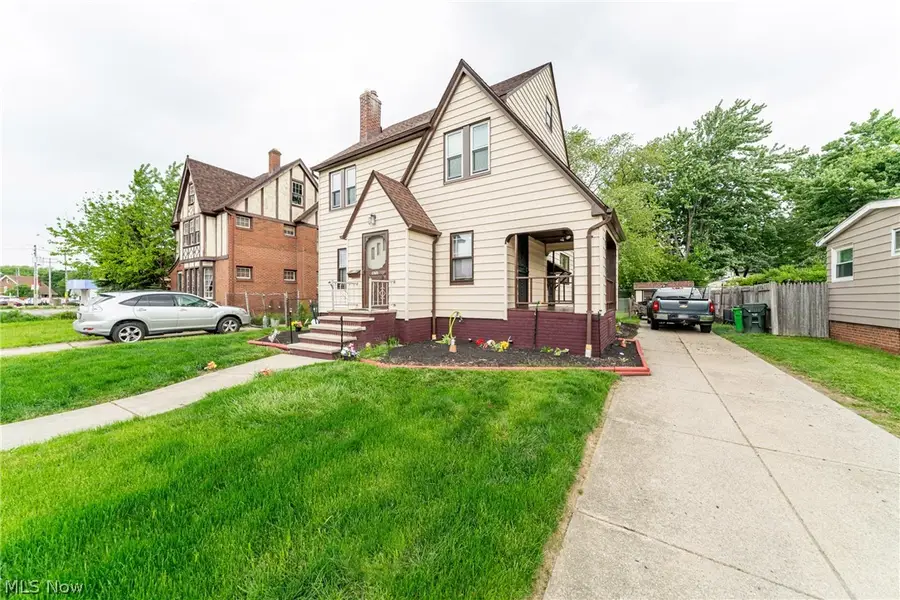 18701 Meredith Avenue, Euclid, OH 44119 - #2