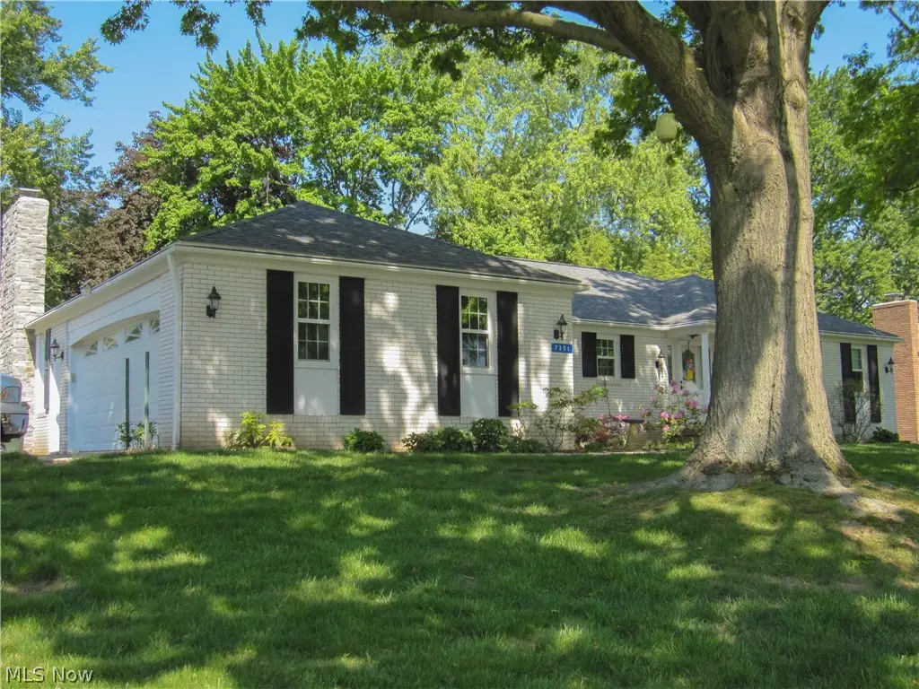 7351 Starcliff Nw Avenue, North Canton, OH 44720 - #1