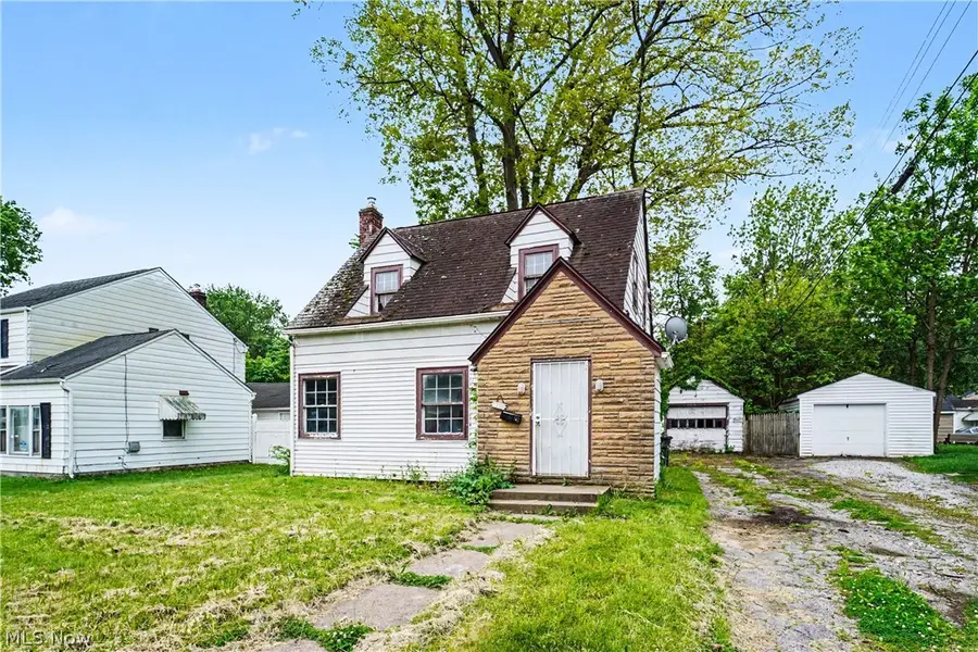 1358 Peckham Street, Akron, OH 44320 - #2