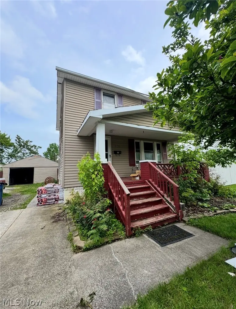 1651 E 33rd Street, South Lorain, OH 44055 - #1