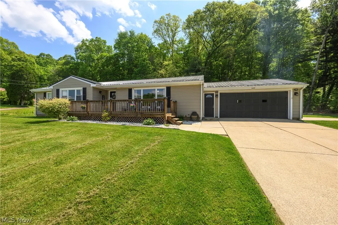 6105 Wolf Run Se Road, Dennison, OH 44621 - #1
