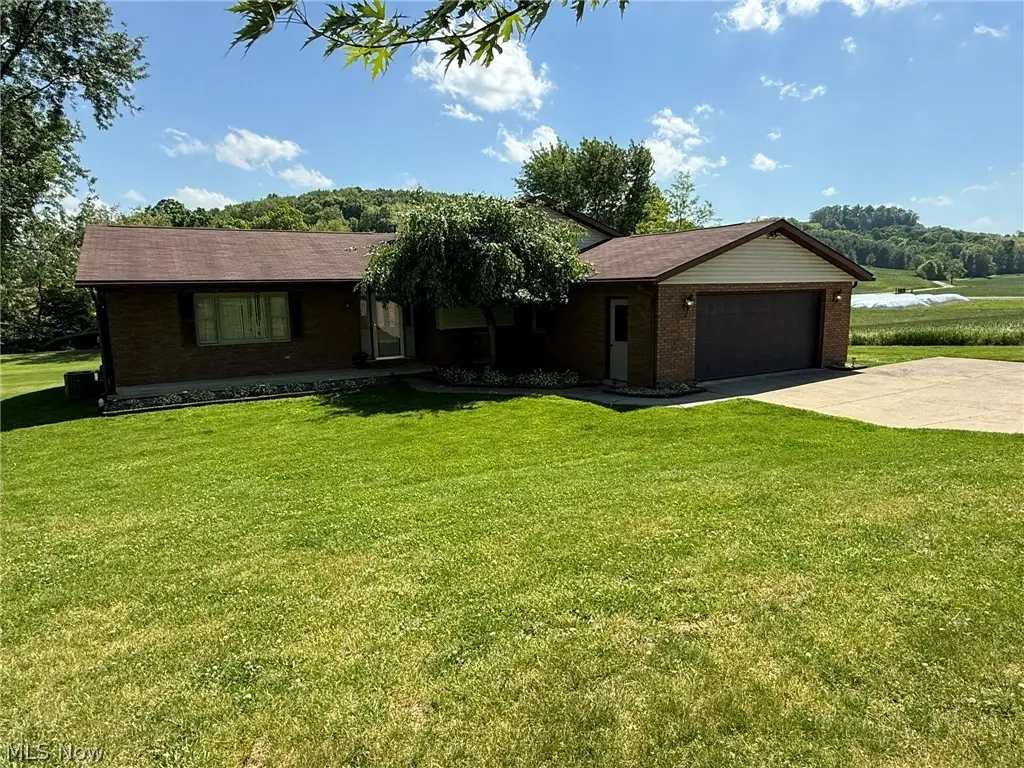 2462 Yorkview Sw Road, New Philadelphia, OH 44663 - #1