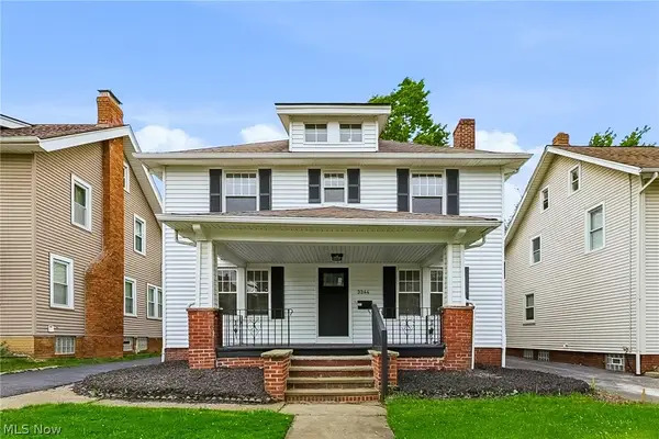 3244 Redwood Road, Cleveland Heights, OH 44118