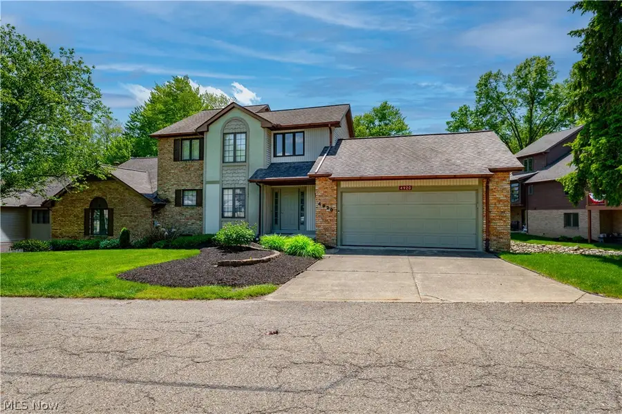 4920 Pond Nw Drive, North Canton, OH 44720 - #2
